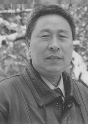 吕中山 