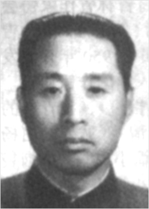 李广田 