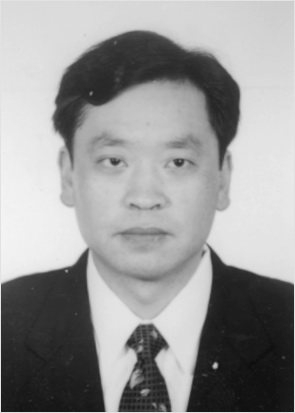 张岩松 