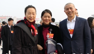 全国政协委员奚美娟、迟子建、毕飞宇