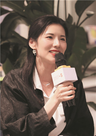 孙茜，编审，江苏凤凰文艺出版社副社长，阅读推广人