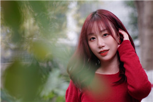 童话：获奖作品《白夜梦想家》作者：诺亚         获奖感言我们常说，在今天仍然坚持写作，是一件不容易的事情，但它对于我来说是唯一的选项。我的儿童文学写作不仅是为了孩子，也是为了儿时的自己。人是需要说很多话的，而沉默的孩子选择闭上嘴……