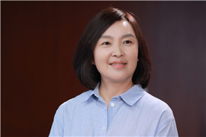 小说：获奖作品《胡同也有小时候》作者：周敏         获奖感言胡同的魅力，不是一部小说能说尽的，希望有机会来北京的朋友，能找一间什刹海附近胡同深处的民宿住上些时日，逛逛早市，看看夕阳，尝尝“鸦儿李记”的早点，品品“富华斋”的盖碗茶。要是运气好……