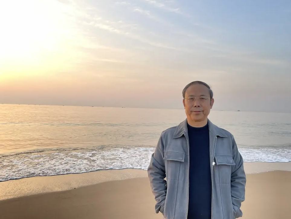 赵德发：透过历史的暮霭，描绘海立云垂的时代